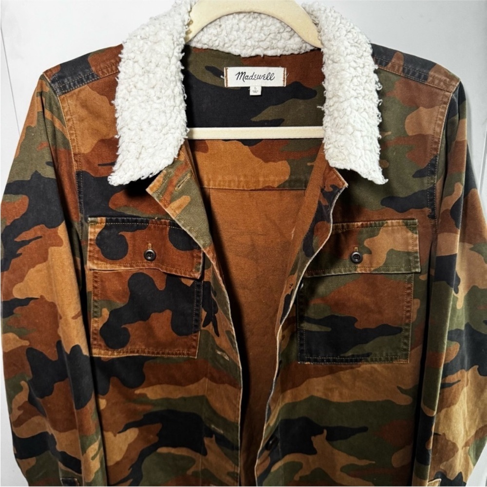 MADEWELL Northward Cropped Army Camo Sherpa Jacket - Picture 4 of 8